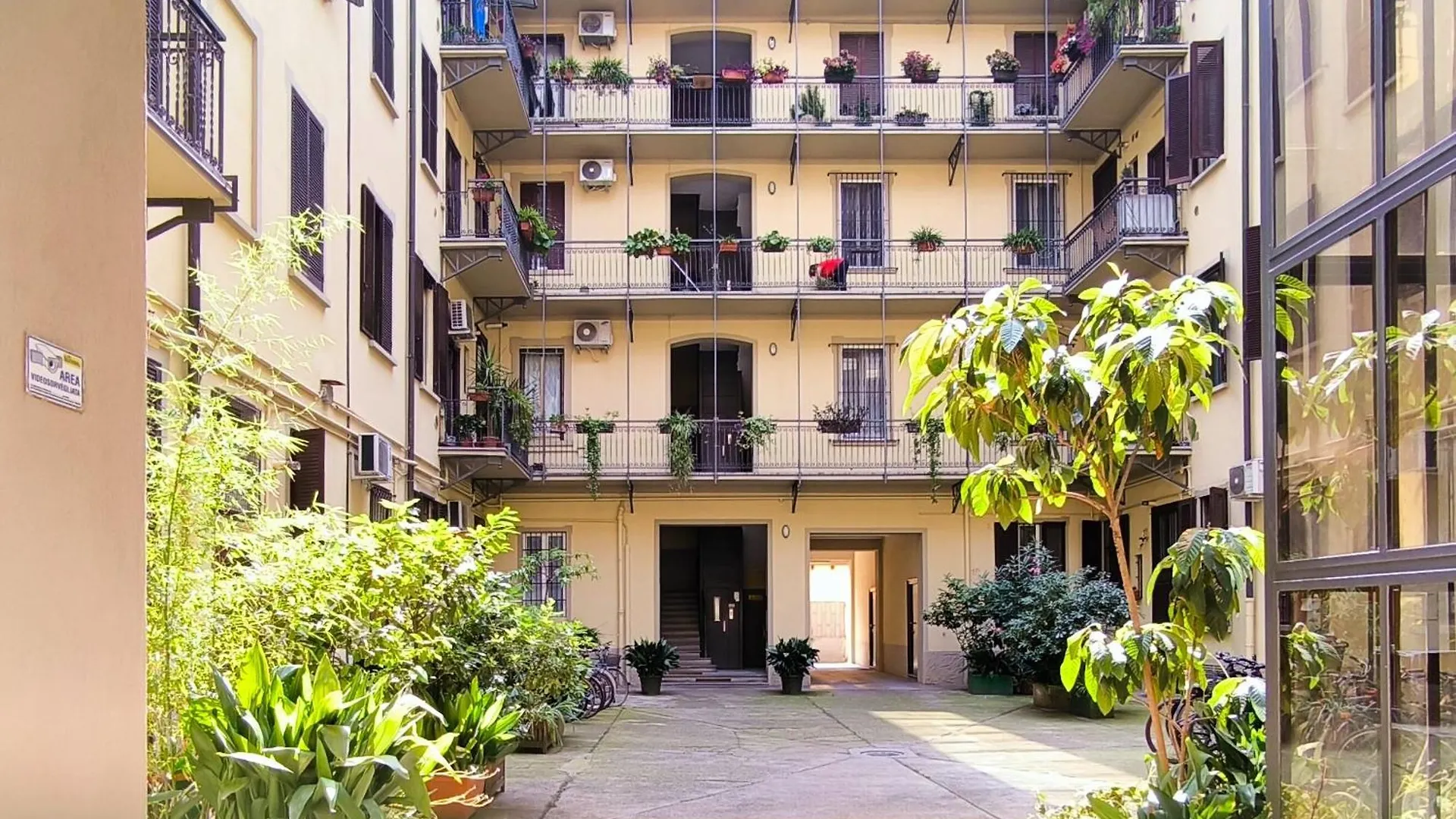 Joivy Inviting Studio Near The City Centre Milan Apartment